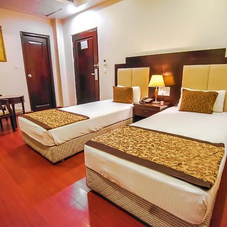 โกลด์ ลีฟ โฮเต็ล Hotel อุเดเปอร์ ภายนอก รูปภาพ